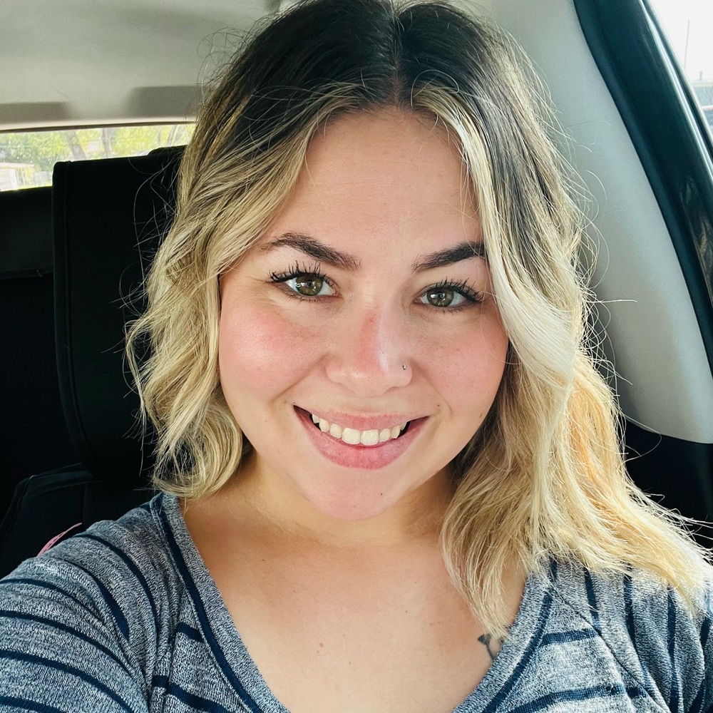 Meet your Posher, Traci